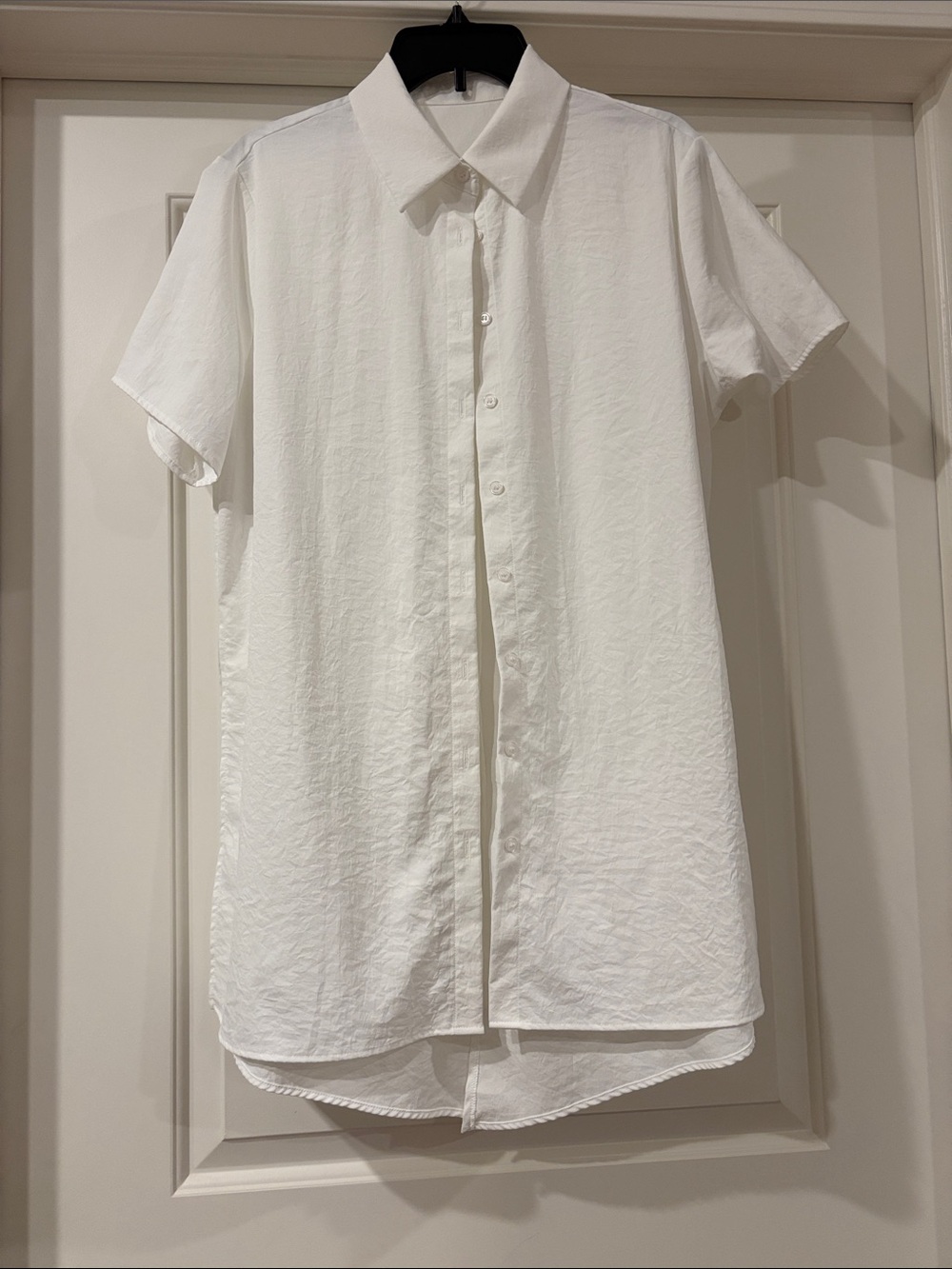 Classic NEW White Short-Sleeve Button Front Blouse